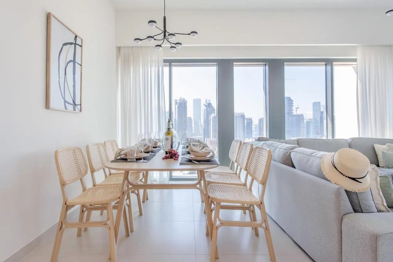 Apartment Frank Porter - Burj Royale Dubai