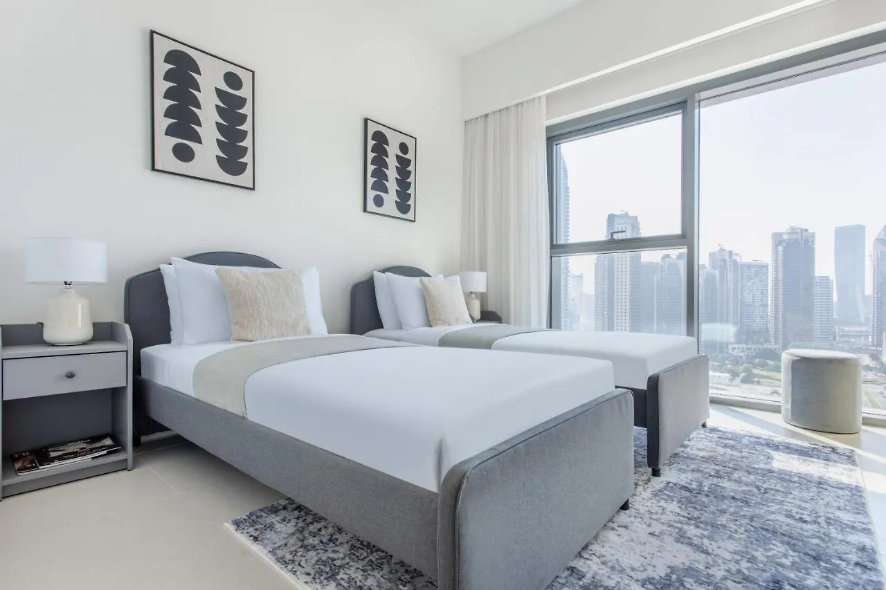 Frank Porter - Burj Royale Dubai Apartment